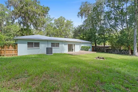121 NW 29th Street Gainesville FL 32607