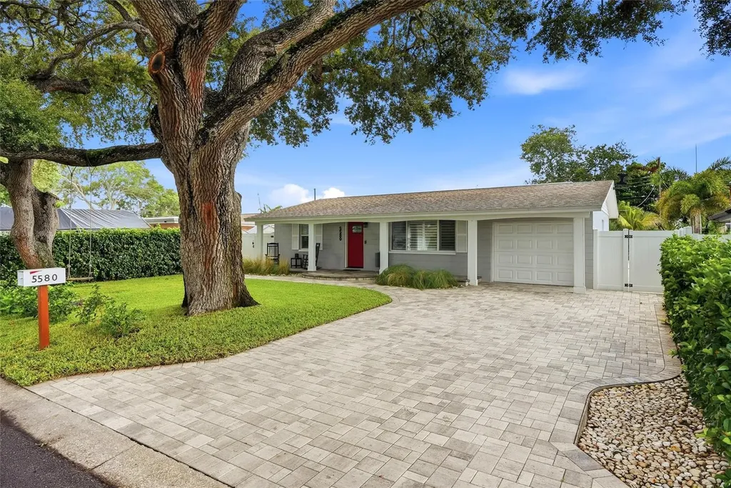 5580 Tangelo Road Seminole FL 33772