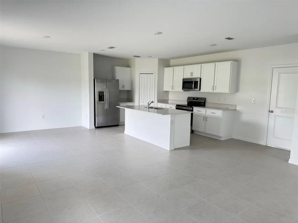 11877 Noble Chase Path Dade City FL 33526