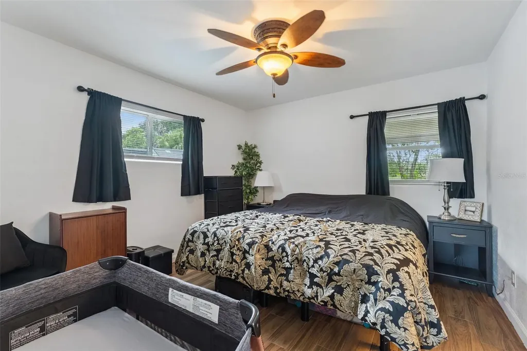 812 Agnes Drive Altamonte Springs FL 32701