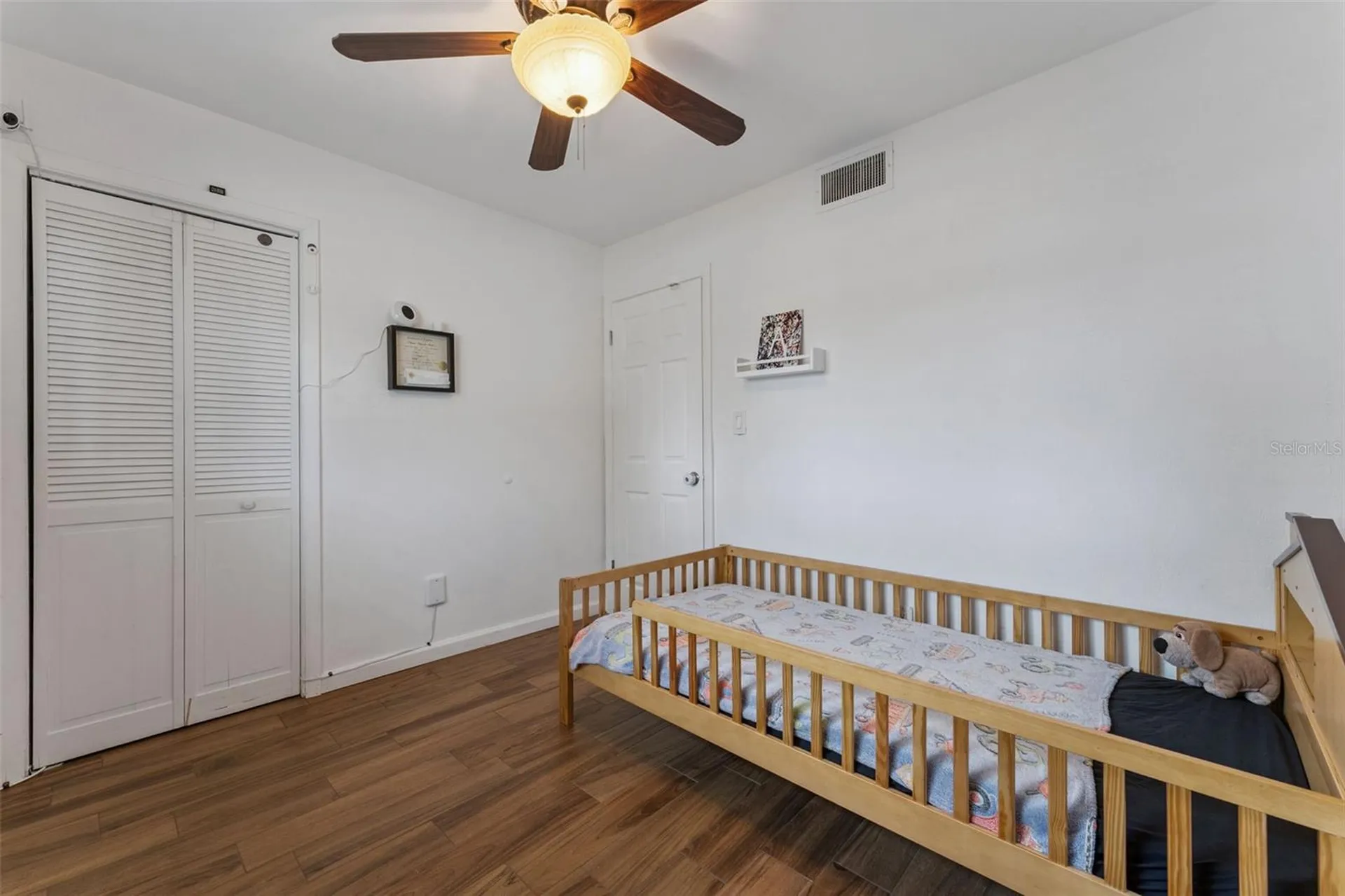 812 Agnes Drive Altamonte Springs FL 32701