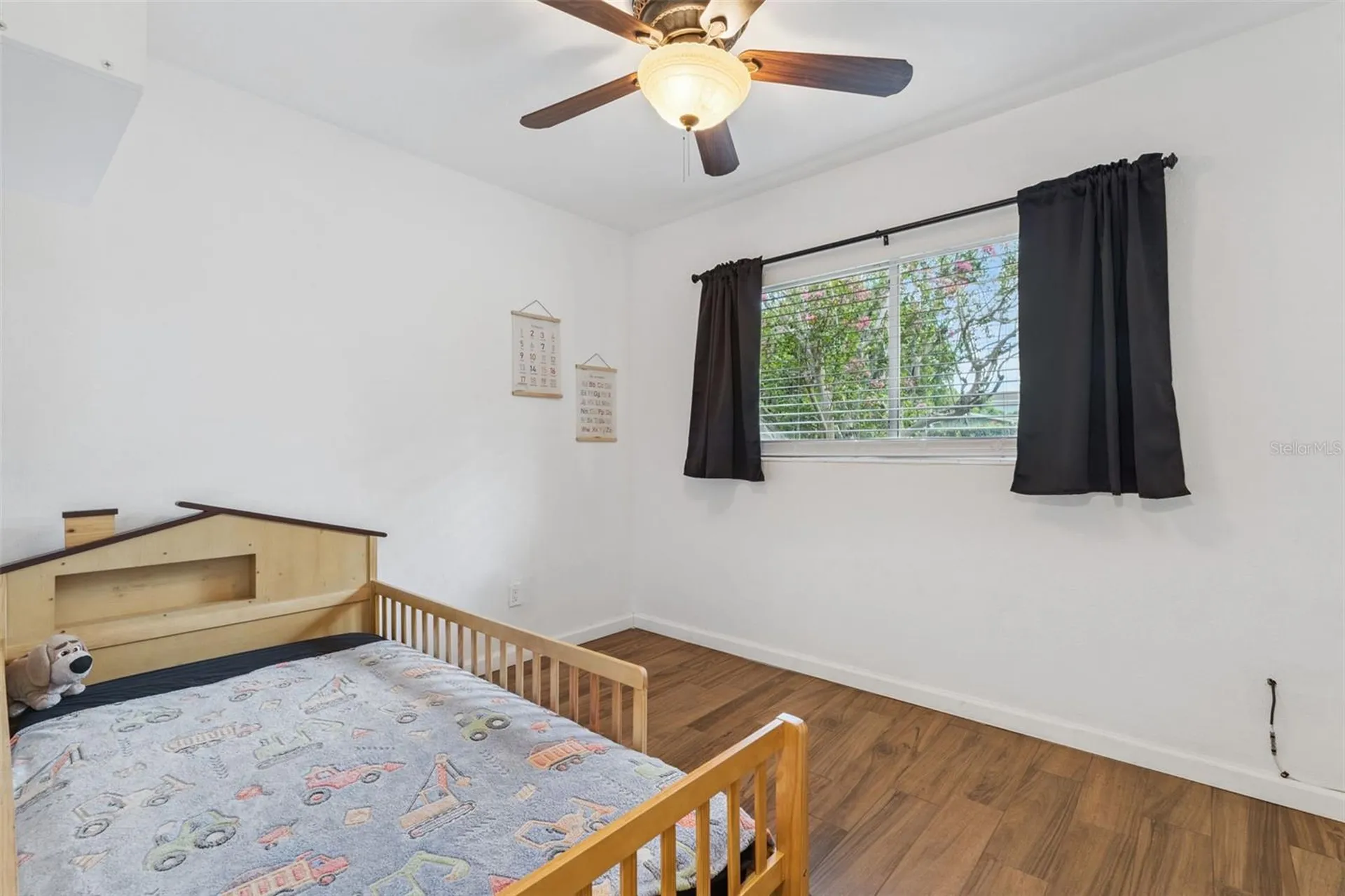 812 Agnes Drive Altamonte Springs FL 32701