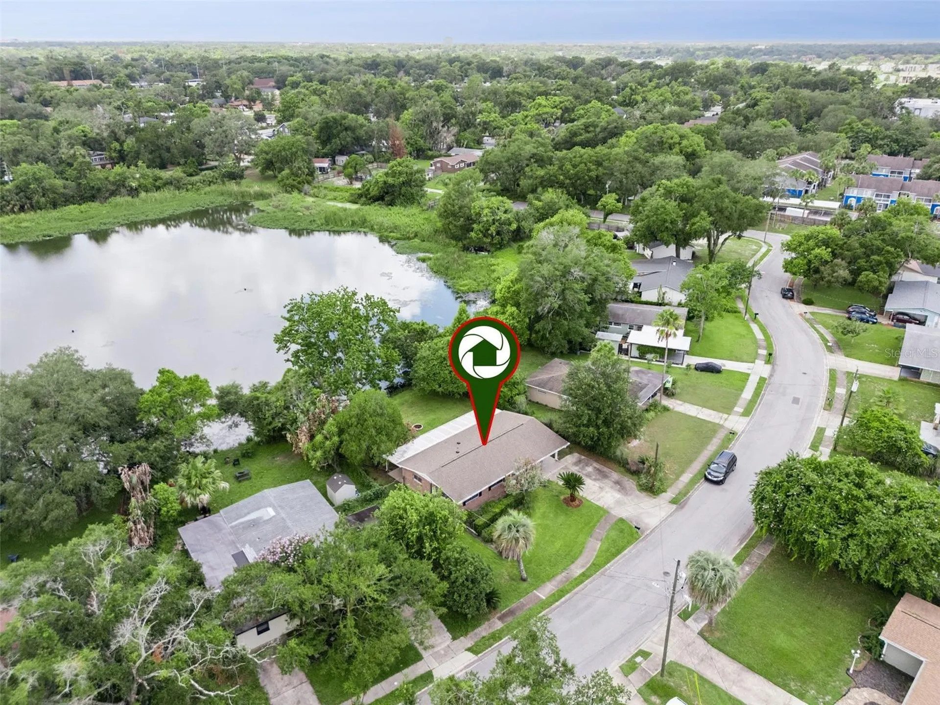 812 Agnes Drive Altamonte Springs FL 32701