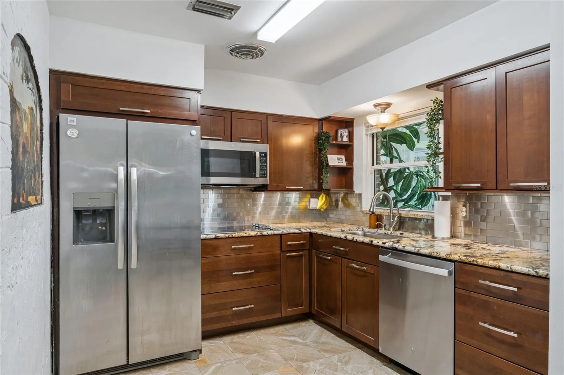 812 Agnes Drive Altamonte Springs FL 32701