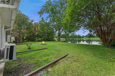 812 Agnes Drive Altamonte Springs FL 32701