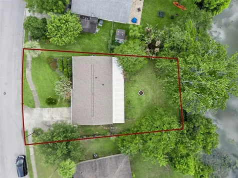 812 Agnes Drive Altamonte Springs FL 32701