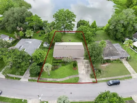 812 Agnes Drive Altamonte Springs FL 32701