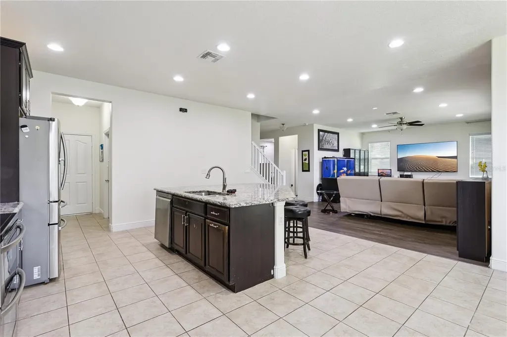 3254 Landing View Tavares FL 32778
