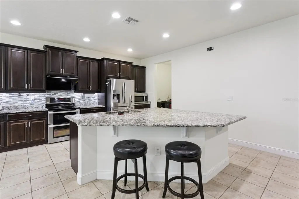 3254 Landing View Tavares FL 32778