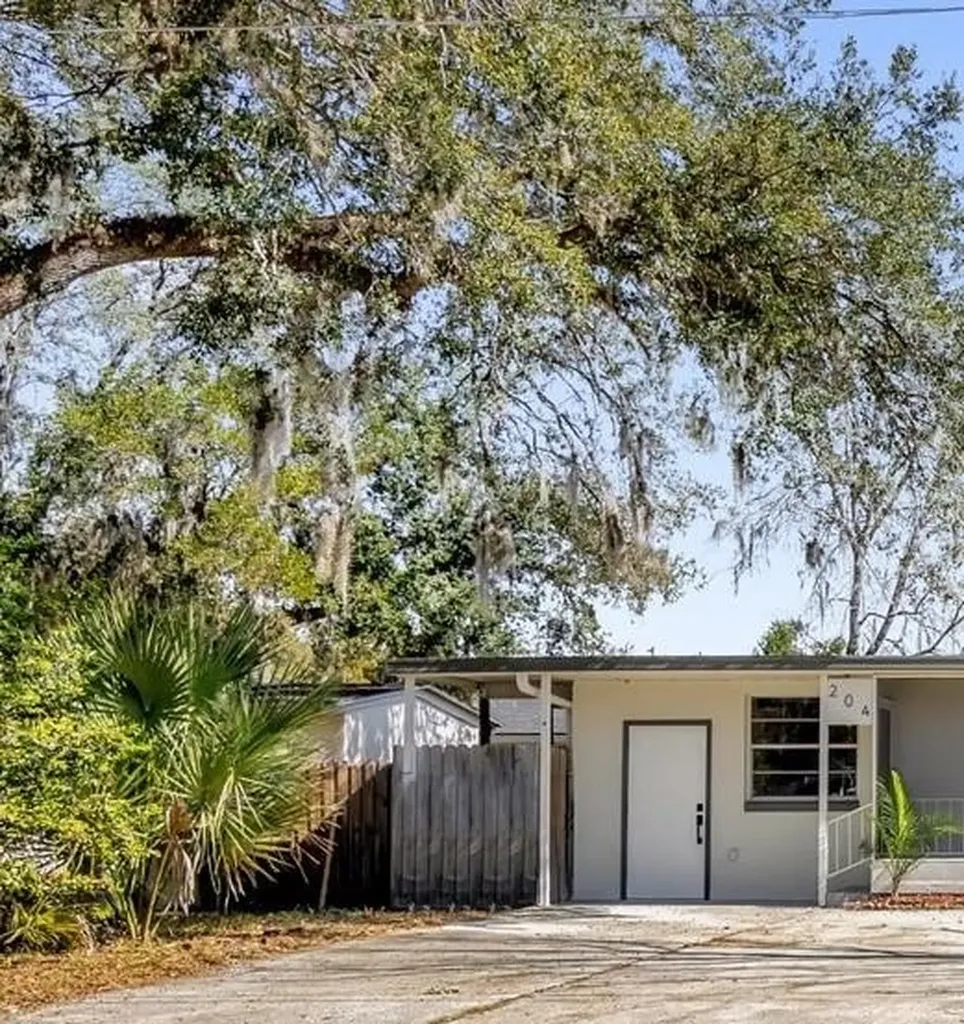 204 Louis Street Leesburg FL 34748