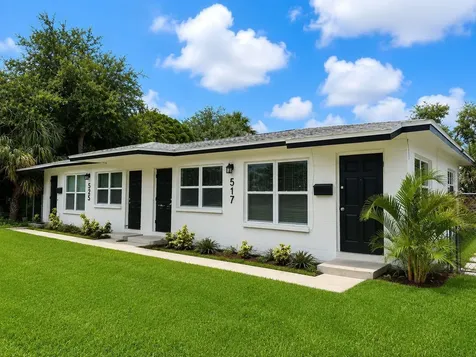 517 73rd Avenue N St Petersburg FL 33702