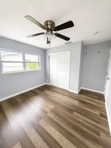 517 73rd Avenue N St Petersburg FL 33702
