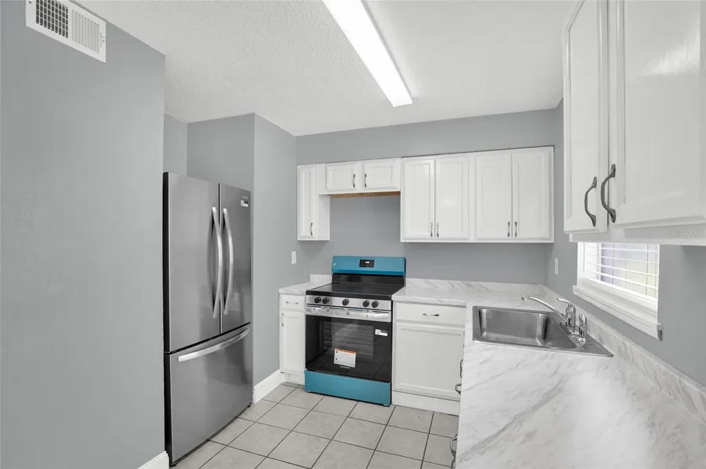 4822 Okeefe Street Orlando FL 32808