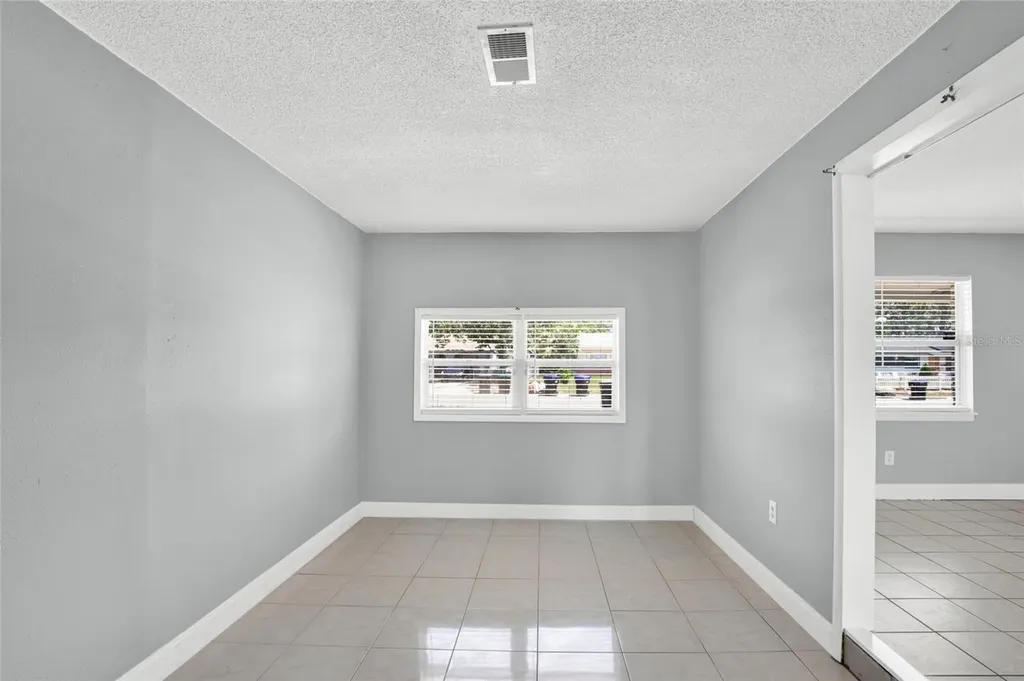 4822 Okeefe Street Orlando FL 32808