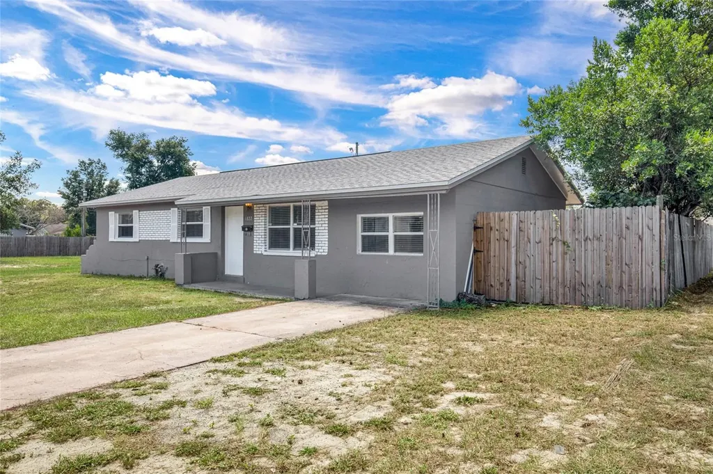 4822 Okeefe Street Orlando FL 32808
