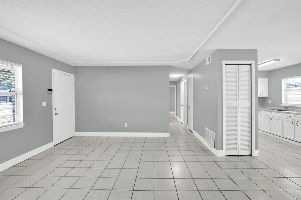 4822 Okeefe Street Orlando FL 32808