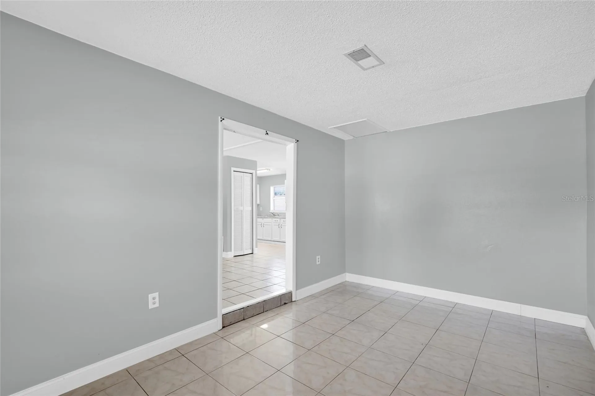 4822 Okeefe Street Orlando FL 32808