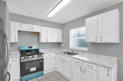 4822 Okeefe Street Orlando FL 32808