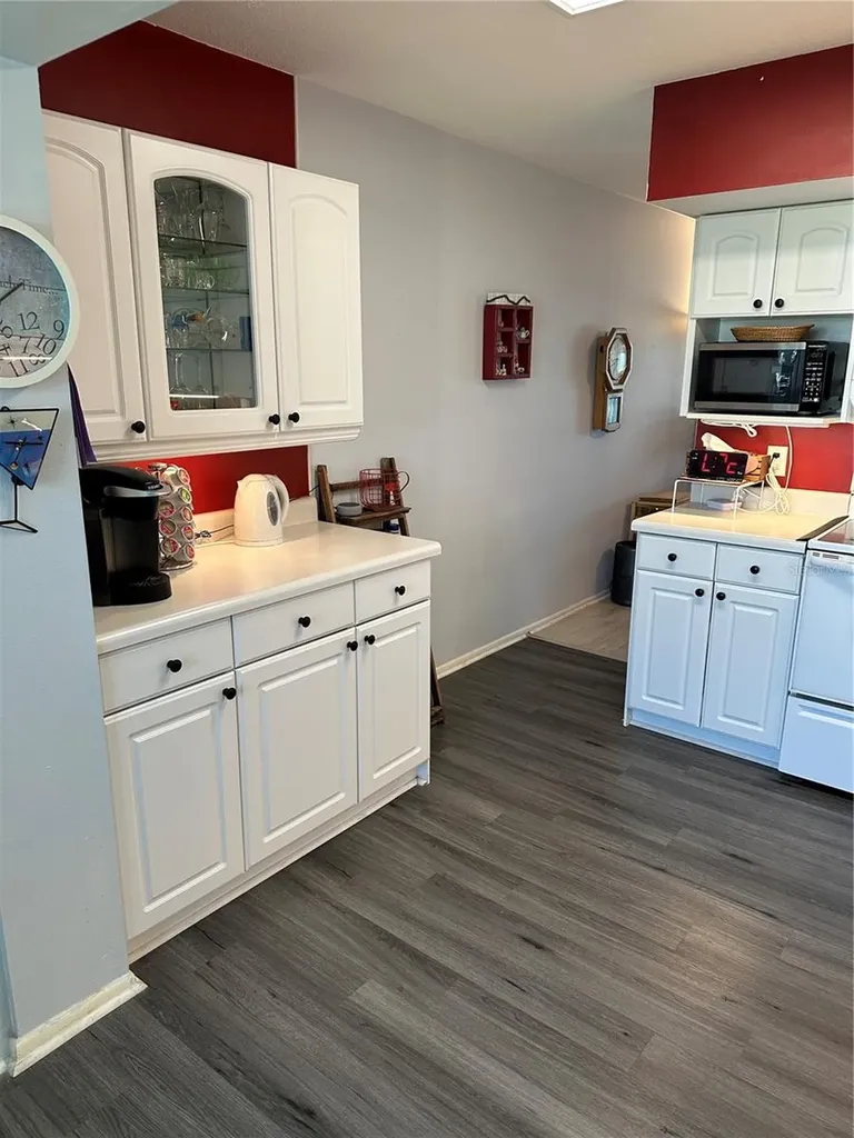 2448 Columbia Drive Clearwater FL 33763