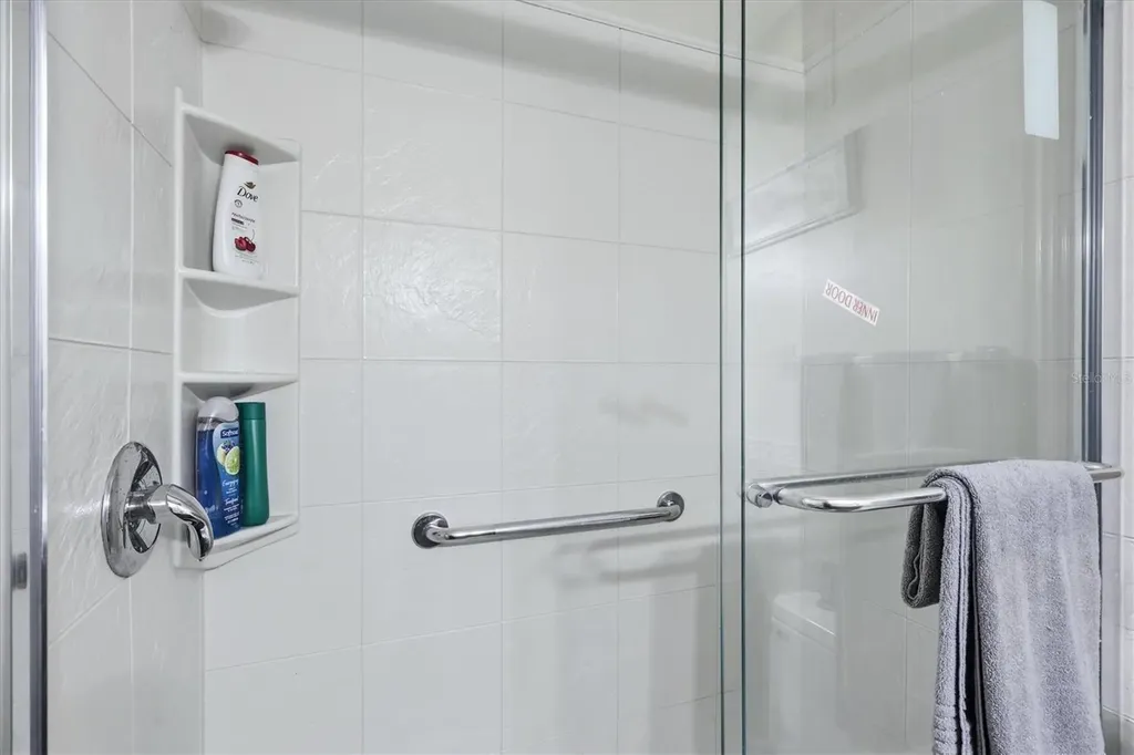 3950 Roxane Boulevard Sarasota FL 34235