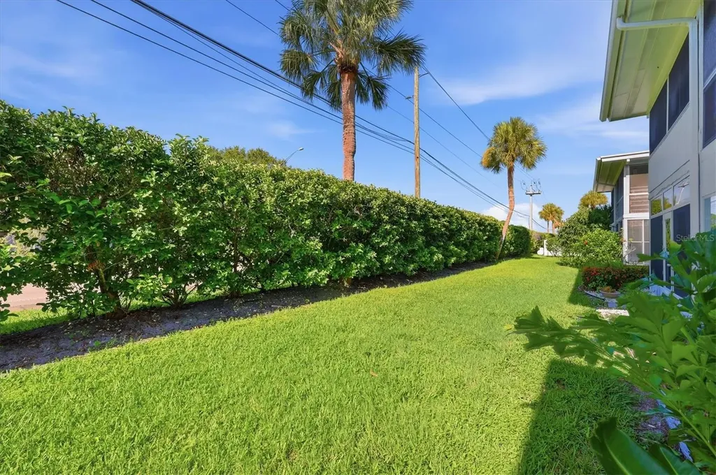 3950 Roxane Boulevard Sarasota FL 34235