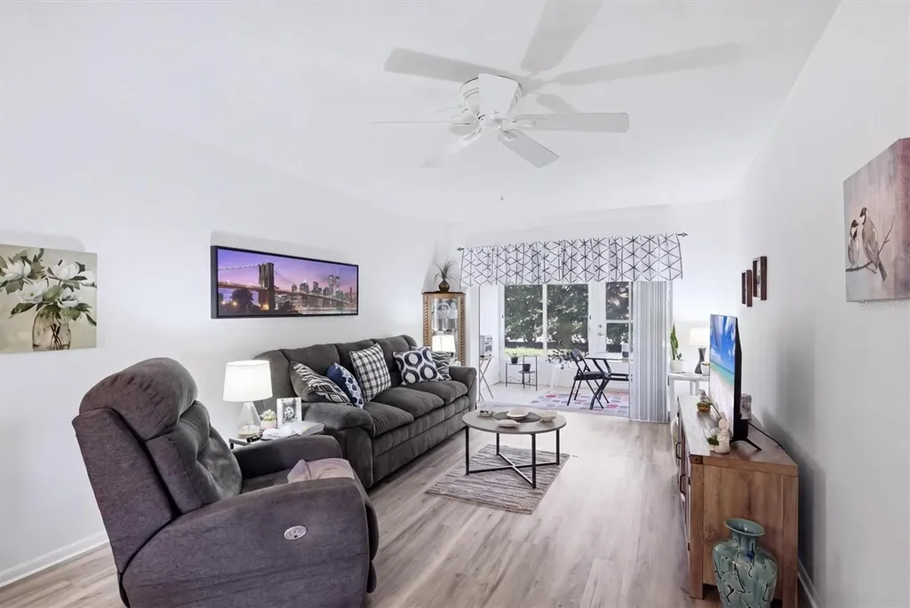 3950 Roxane Boulevard Sarasota FL 34235