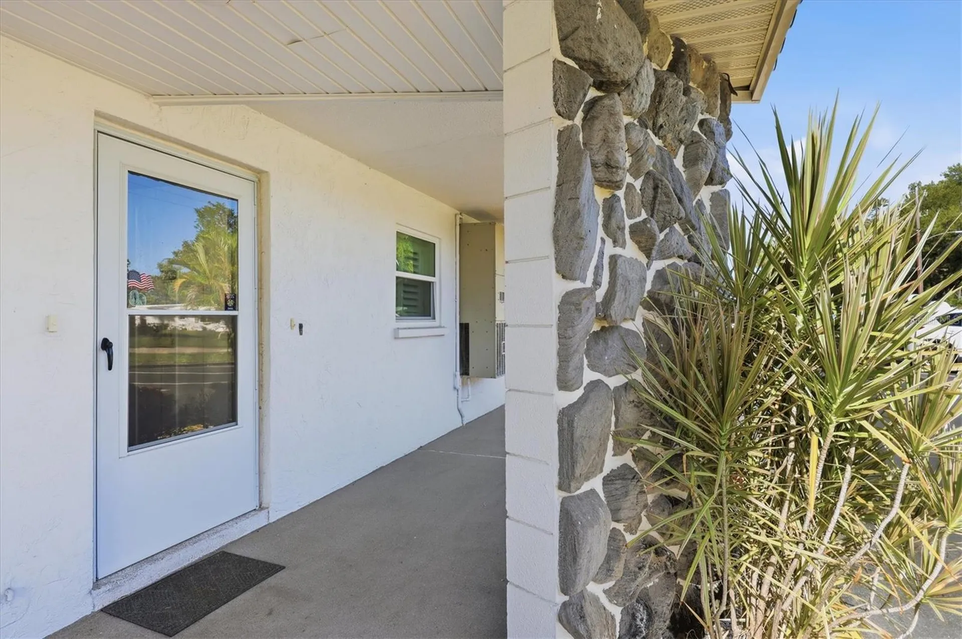 3950 Roxane Boulevard Sarasota FL 34235