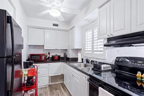 3950 Roxane Boulevard Sarasota FL 34235