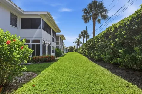 3950 Roxane Boulevard Sarasota FL 34235