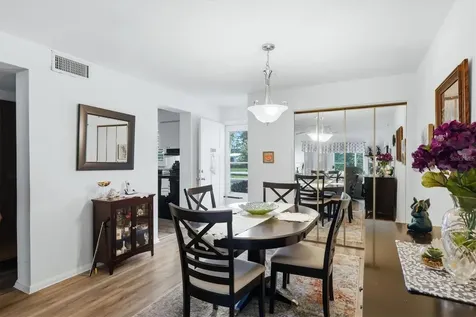 3950 Roxane Boulevard Sarasota FL 34235