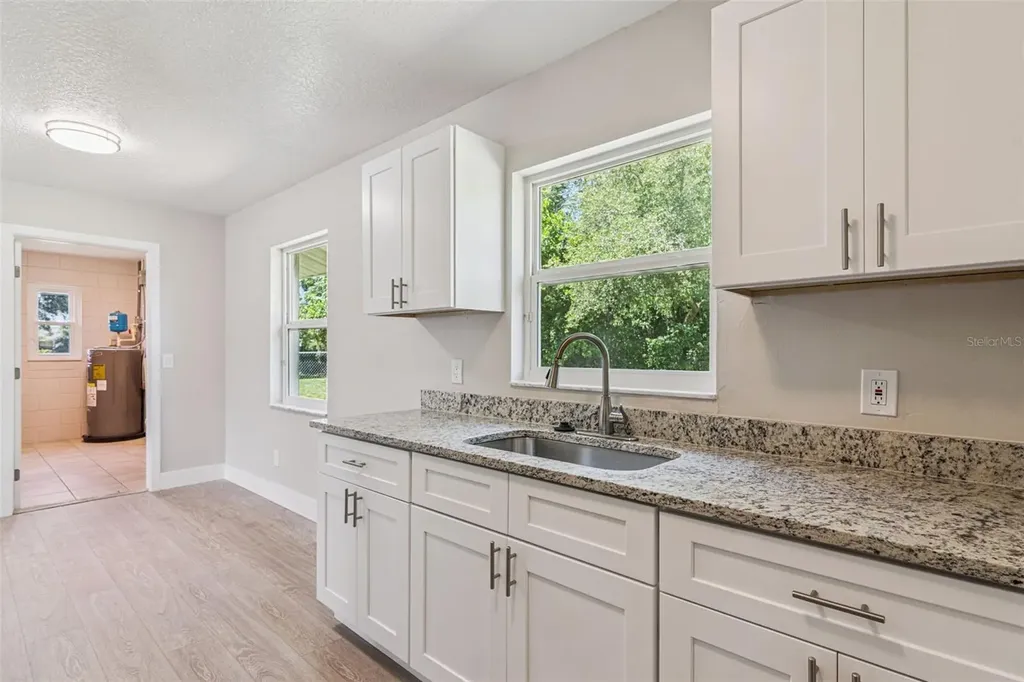 324 Queen Avenue Oviedo FL 32765