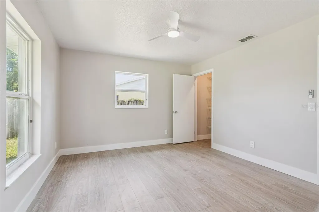 324 Queen Avenue Oviedo FL 32765