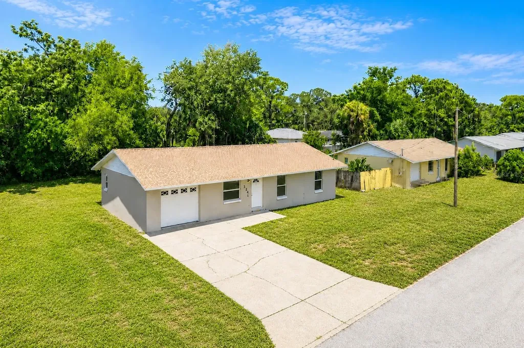 324 Queen Avenue Oviedo FL 32765