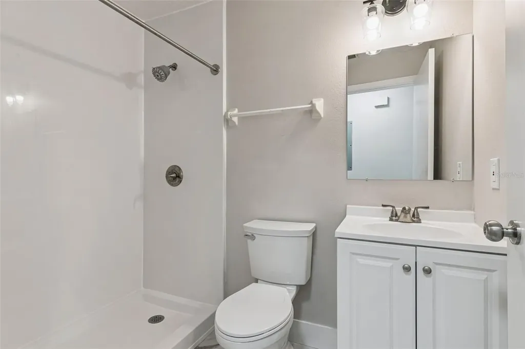 324 Queen Avenue Oviedo FL 32765