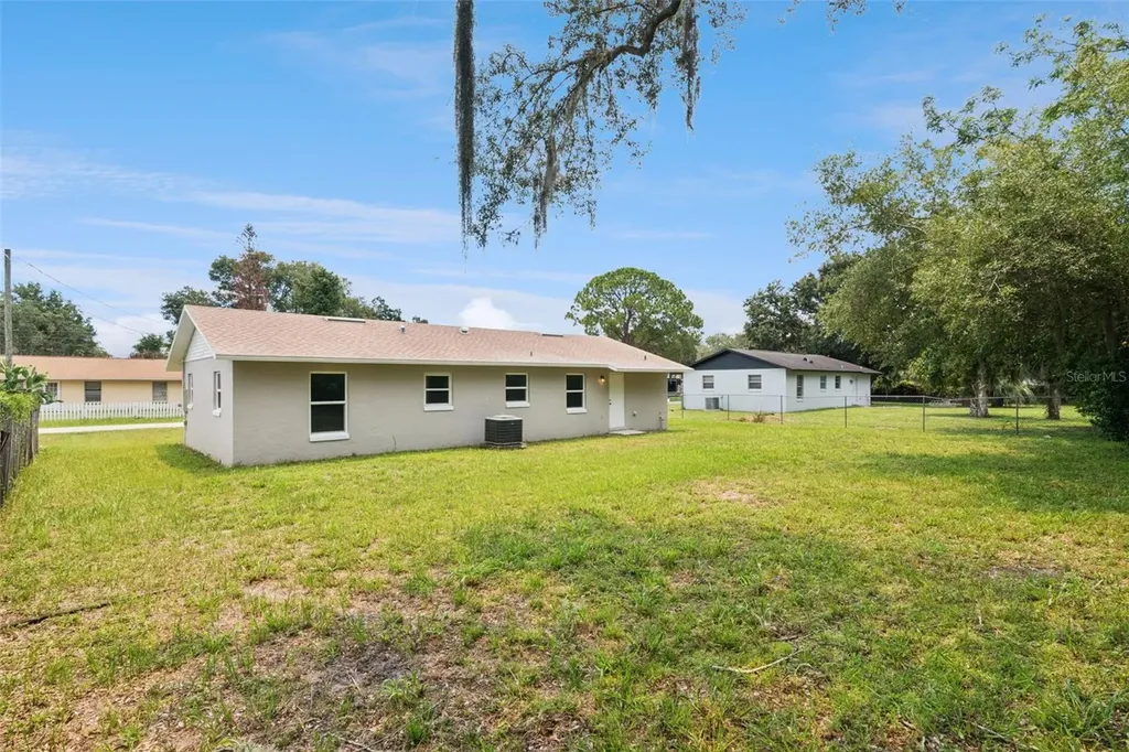 324 Queen Avenue Oviedo FL 32765