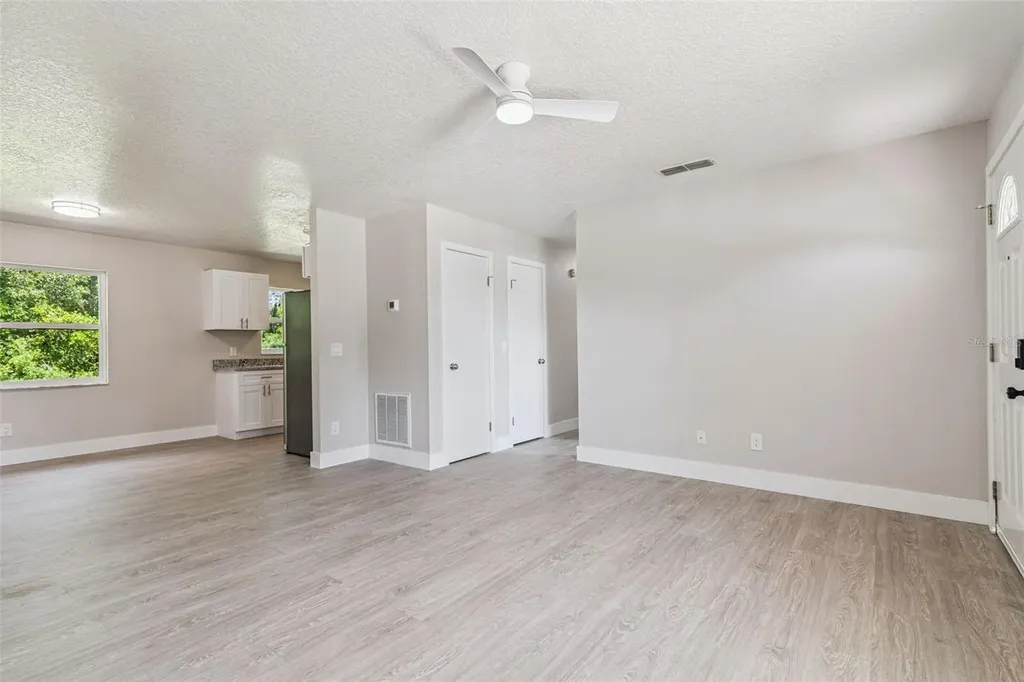324 Queen Avenue Oviedo FL 32765