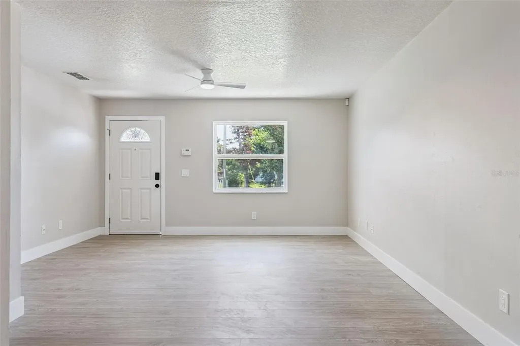 324 Queen Avenue Oviedo FL 32765