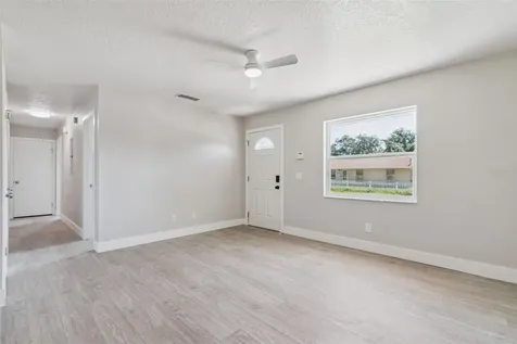324 Queen Avenue Oviedo FL 32765