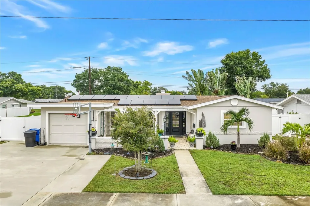 5891 33rd Avenue N St Petersburg FL 33710