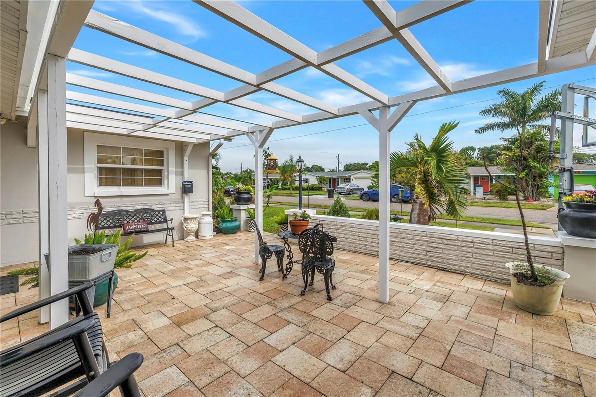 5891 33rd Avenue N St Petersburg FL 33710
