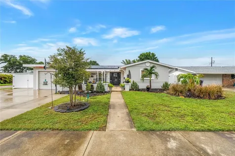 5891 33rd Avenue N St Petersburg FL 33710