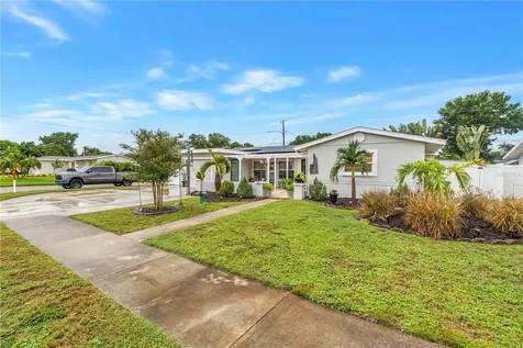 5891 33rd Avenue N St Petersburg FL 33710