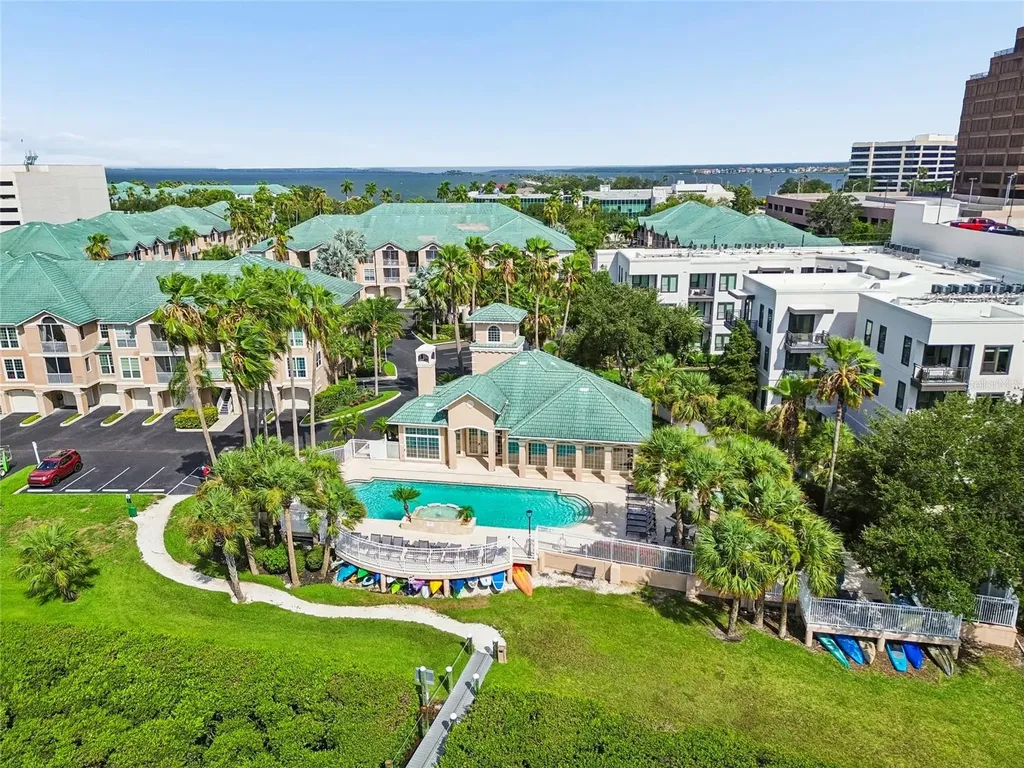 5211 Bay Club Circle Tampa FL 33607