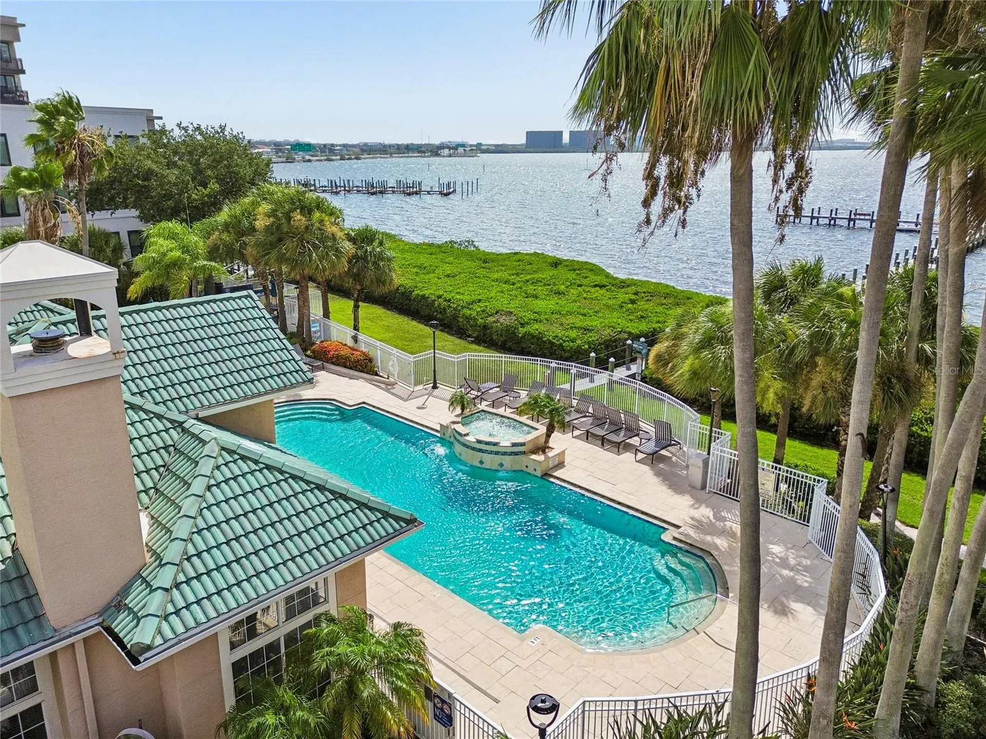 5211 Bay Club Circle Tampa FL 33607