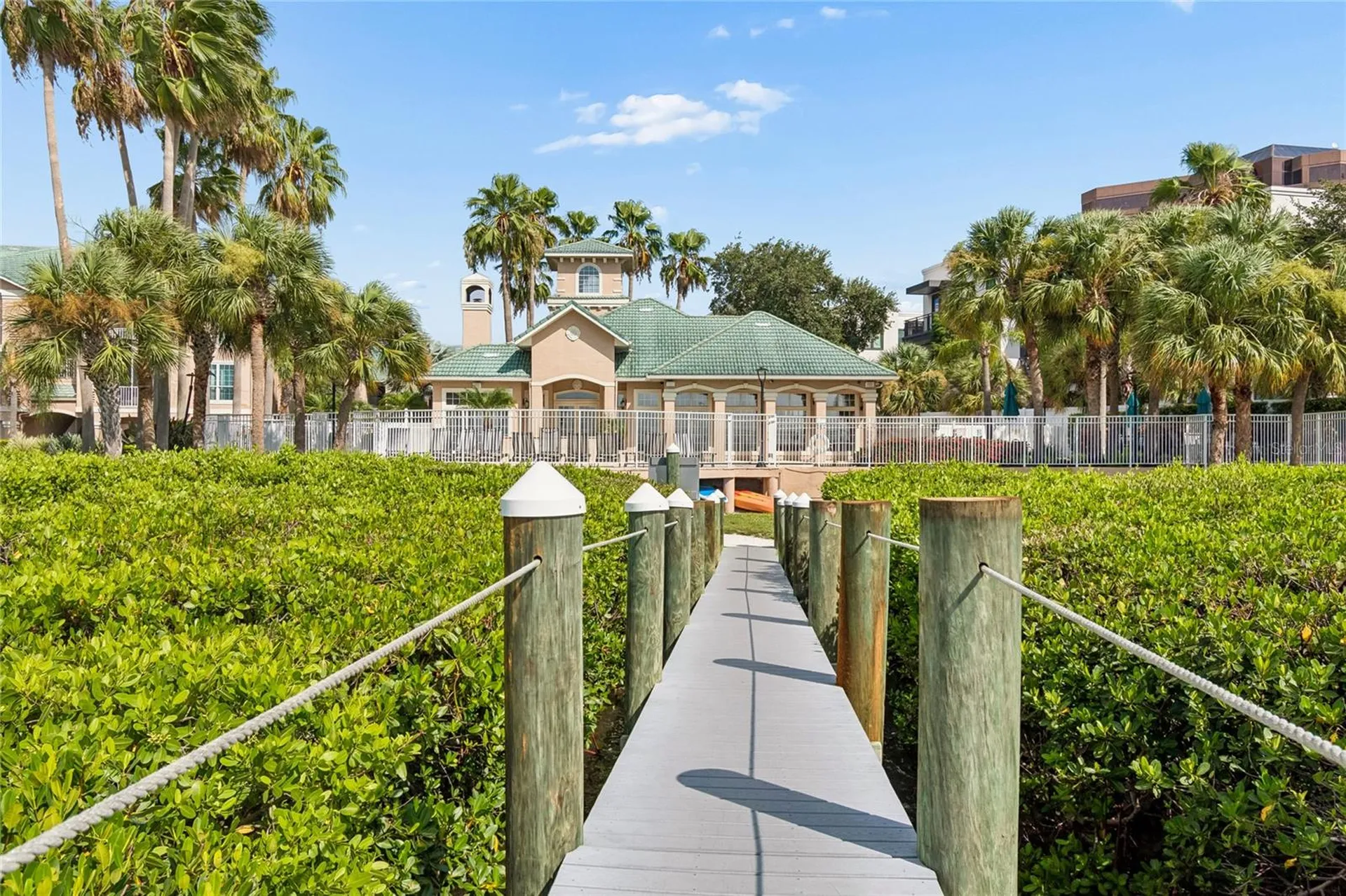 5211 Bay Club Circle Tampa FL 33607