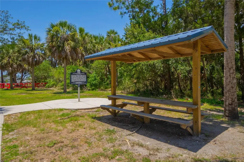 10446 Scenic Lake Drive Weeki Wachee FL 34613