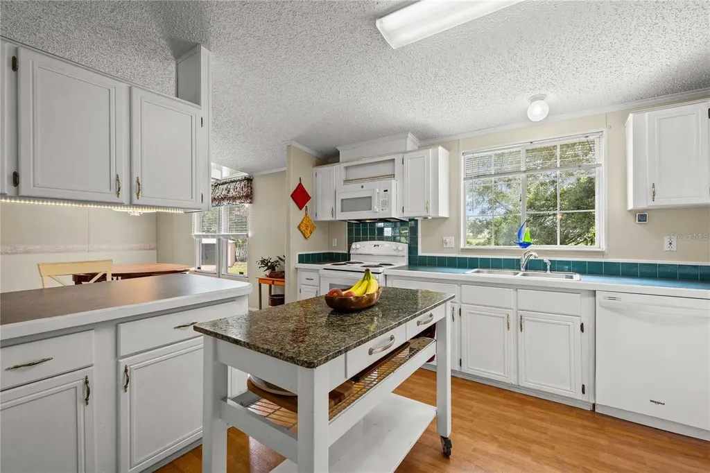 34945 Buck Road Zephyrhills FL 33541
