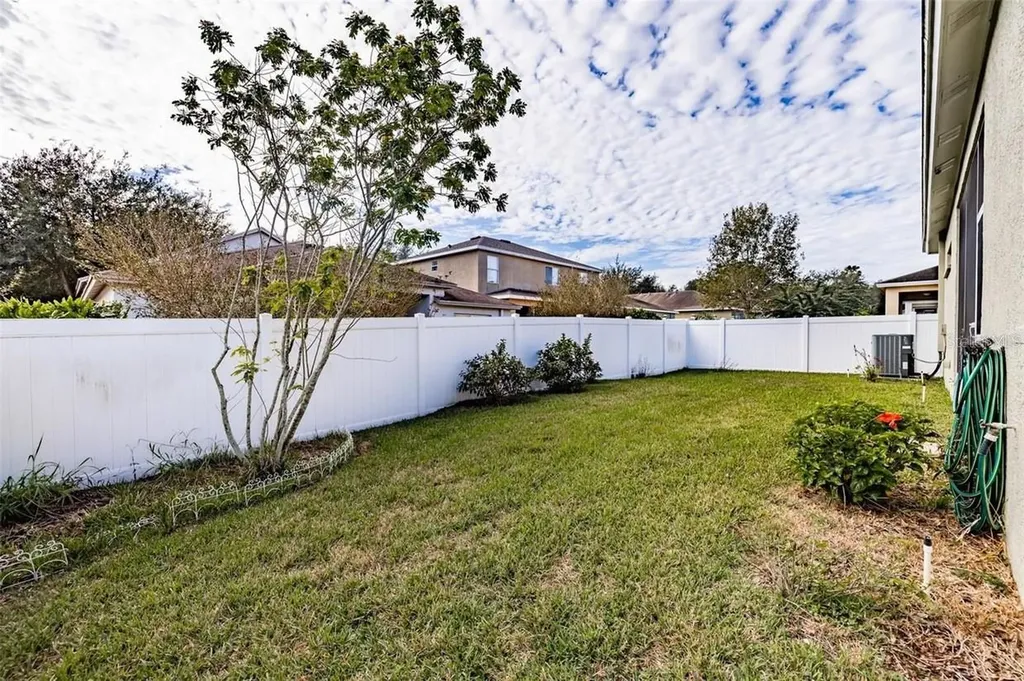 405 Fern Gulley Drive Seffner FL 33584