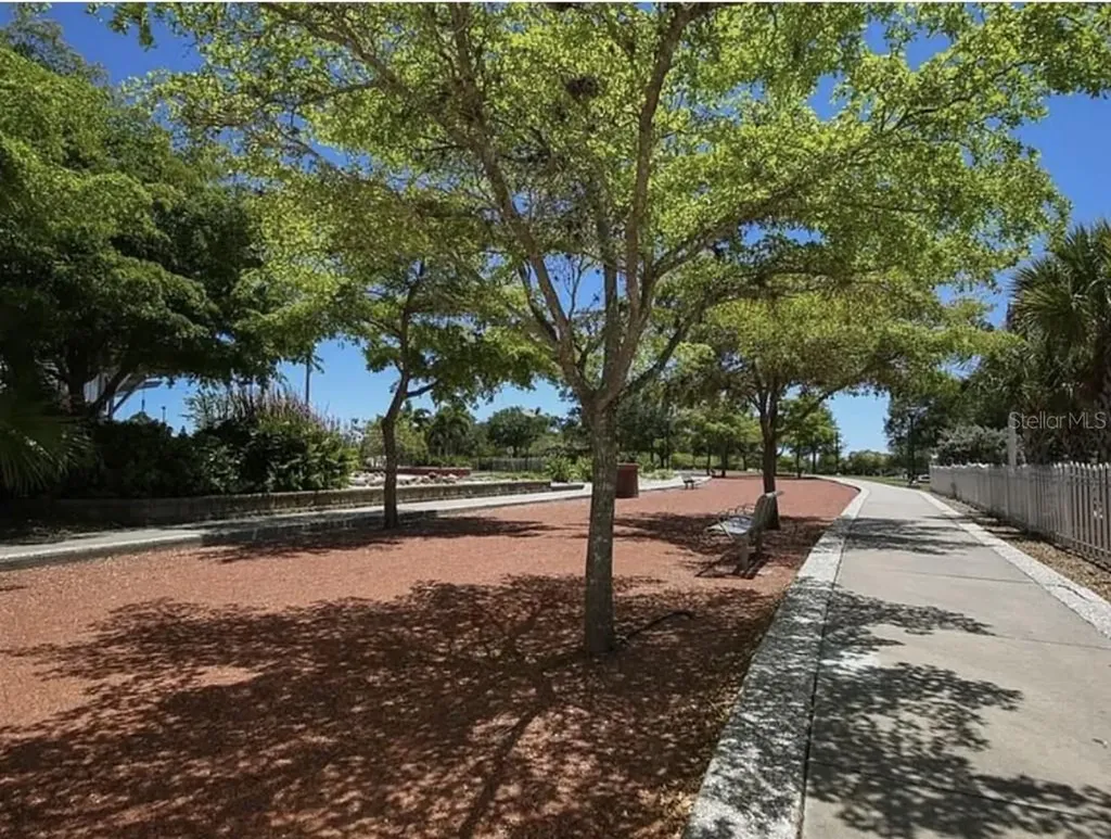2317 Lindstrom Street Sarasota FL 34237