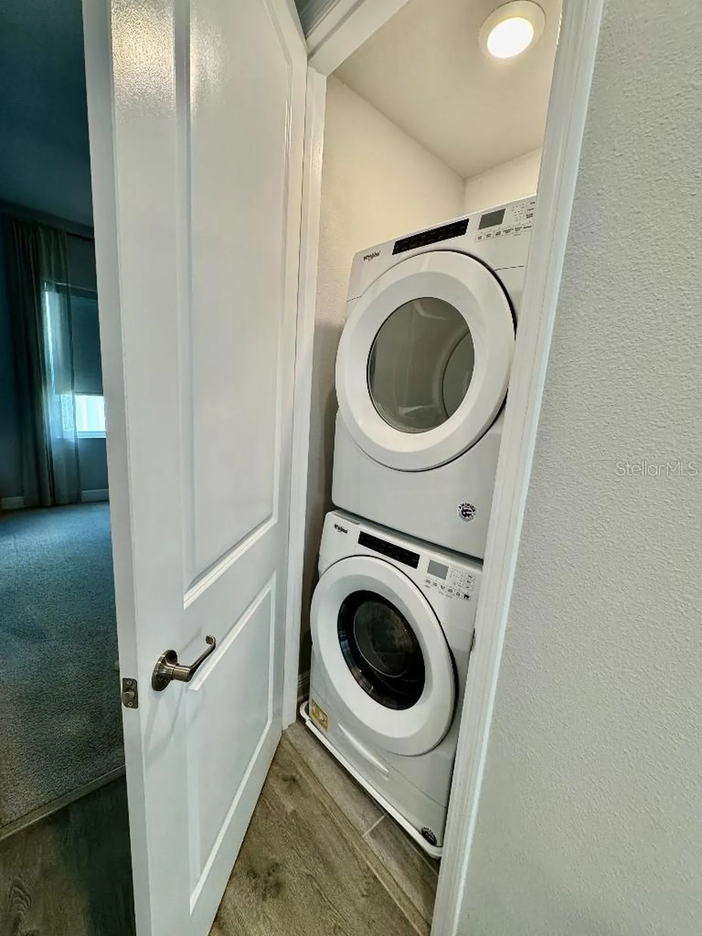 2317 Lindstrom Street Sarasota FL 34237